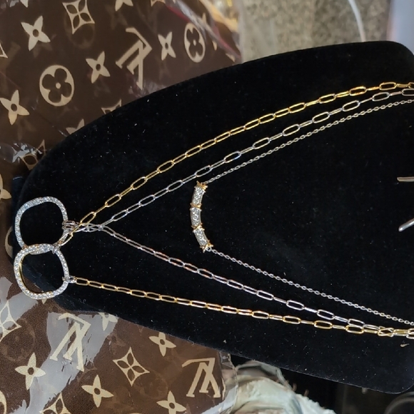 Source Unknown Gold and Silver Necklace Trio - Picture 10 of 15